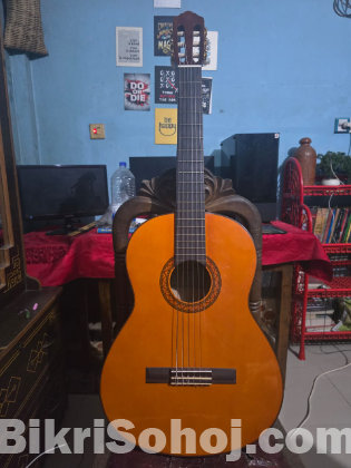 Yamaha c70 classic guitar
